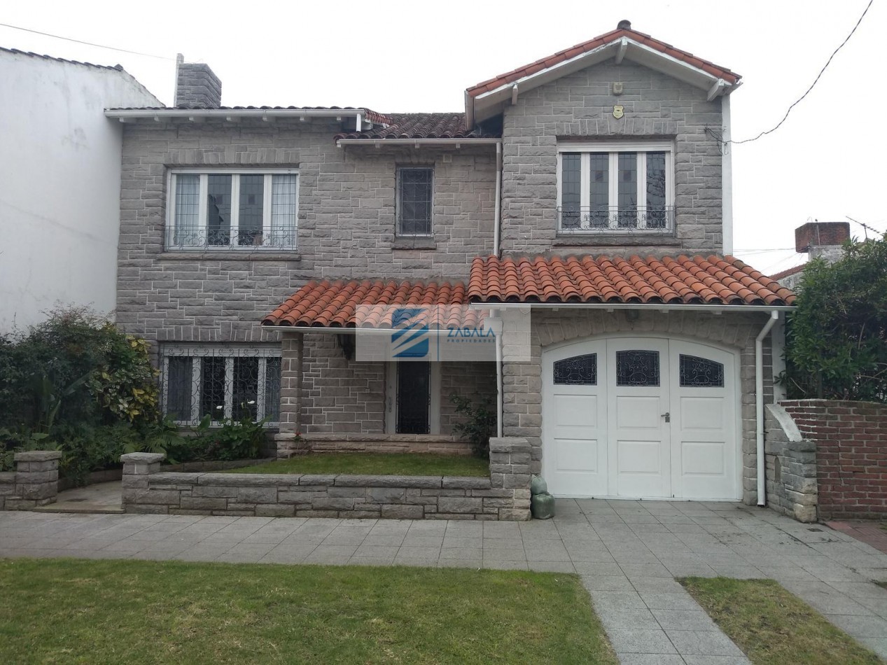 CASA 5 AMB PARQUE Y COCHERA 